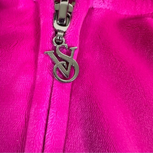 Victoria Secret Womens Full Zip Vibrant Pink Velour Hoodie XL Crop Short - Picture 4 of 10